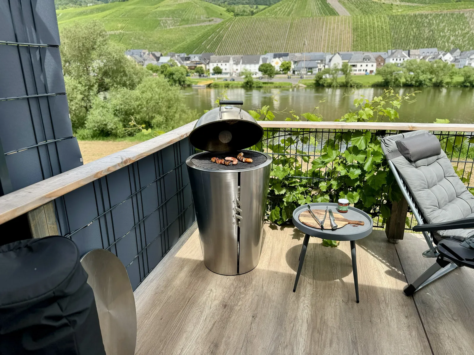 Barbecue with Moselle view